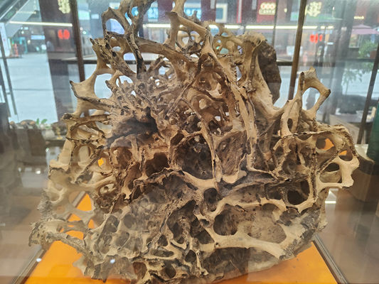 Brown Incense Chinese Agarwood Carving Exquisite Craftsmanship Medium Scent Strength