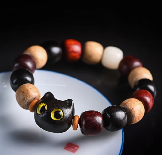 Small Leaf Red Sandalwood Bracelet Cute Cat Engraved Ebony Wood Protection Bracelet