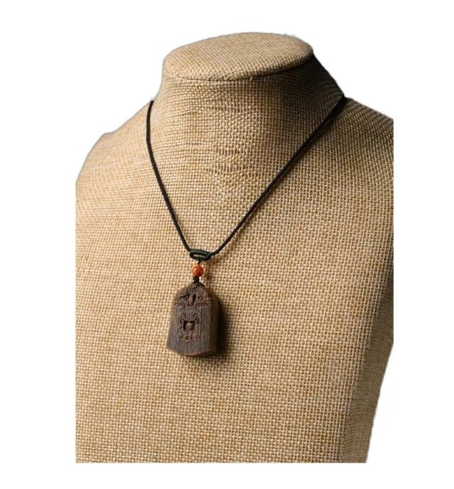 Auspicious Beast Qinan Agarwood Pendant For Personal Protection Gifts