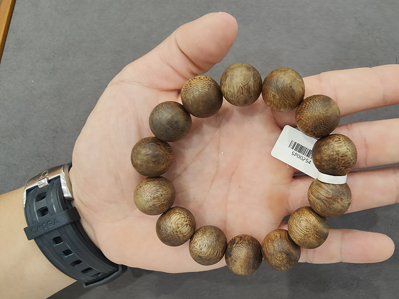 Underwater China Oud Bead Bracelet Smooth Texture Fashion Oud Wood Bracelet