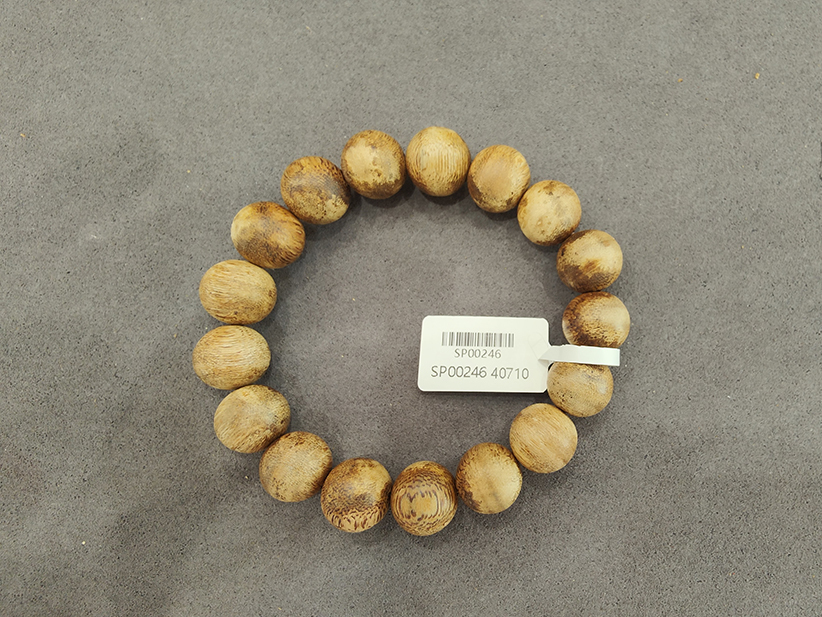 Adjustable Oud Wood Bead Bracelet For Sustainable Fashion Enthusiasts