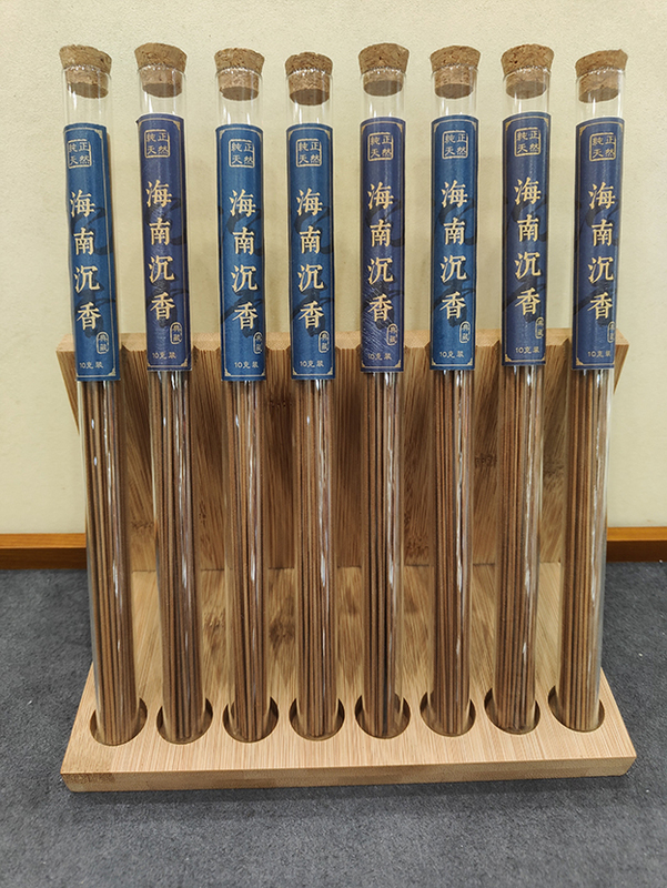Hainan Agarwood Incense Sticks Handcrafted Luxury For Soul Gentle Fragrance