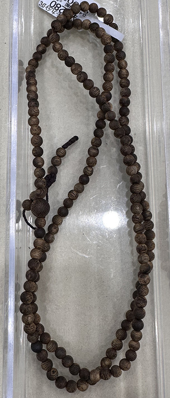 Customizable Agarwood Bracelet Traditional Craftsmanship with Modern Aesthetic Adjustable Size and Custom Engravings