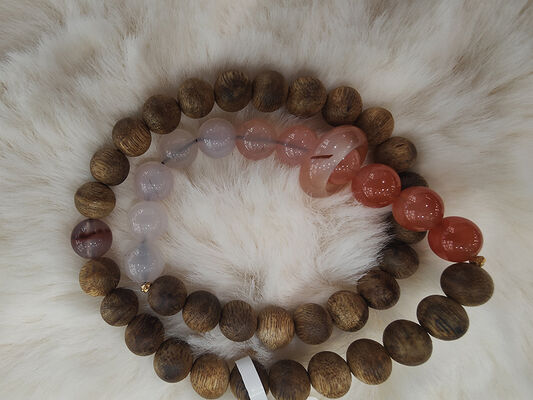 Goede prijs Handgemaakte 100% natuurlijke Agarwood Armband met verstelbare grootte en duidelijke geur voor spirituele meditatie online